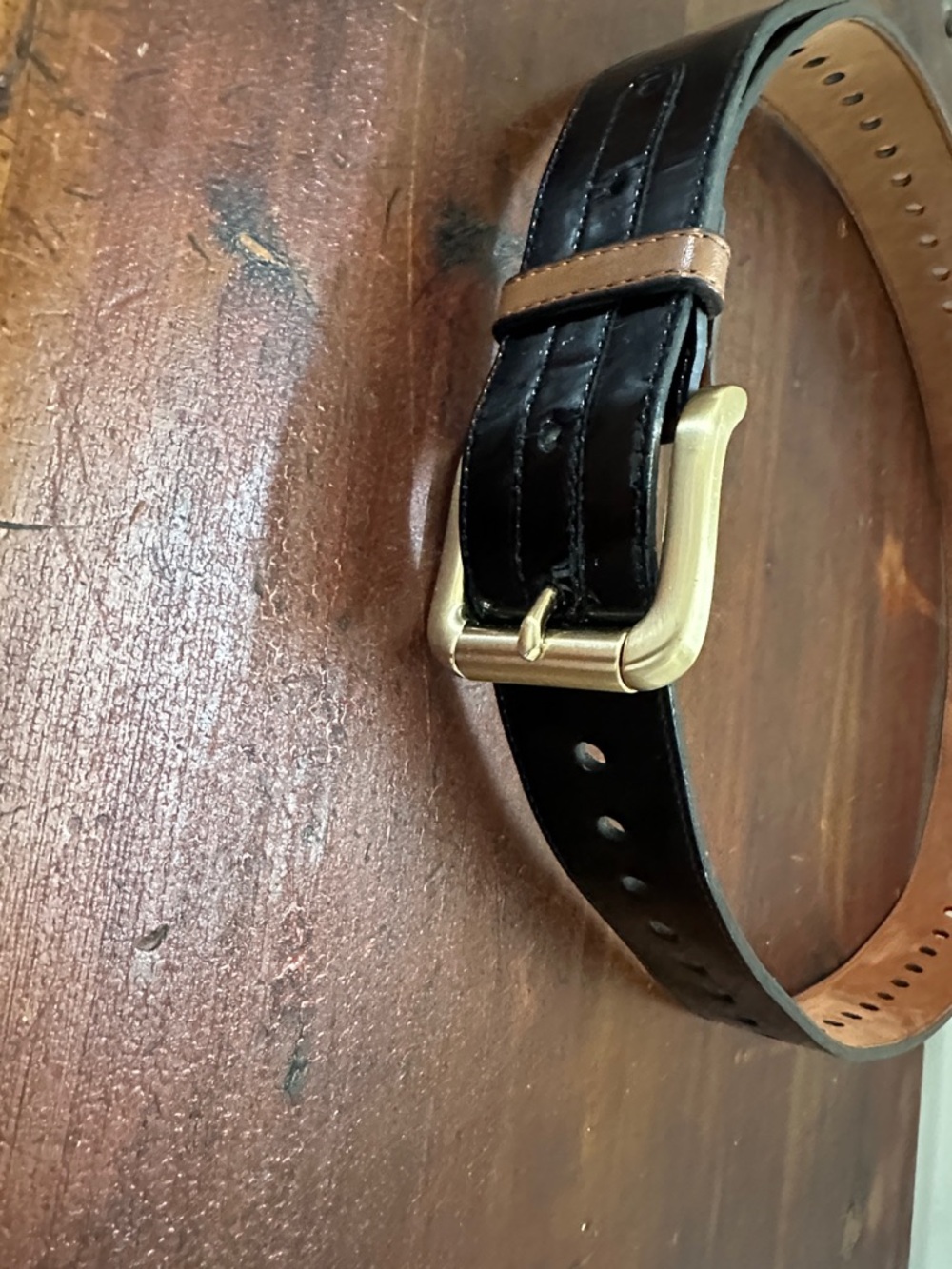 Cole Haan Women’s black patent leather belt